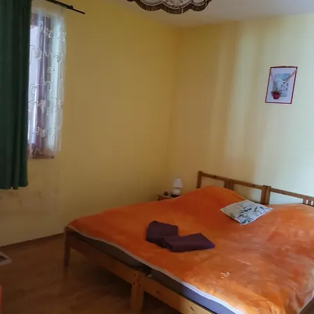 Apartment Tisza-tavirozsa Vendeghaz *